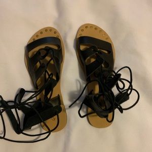 Qupid Gladiator Flat Lace Up Sandals